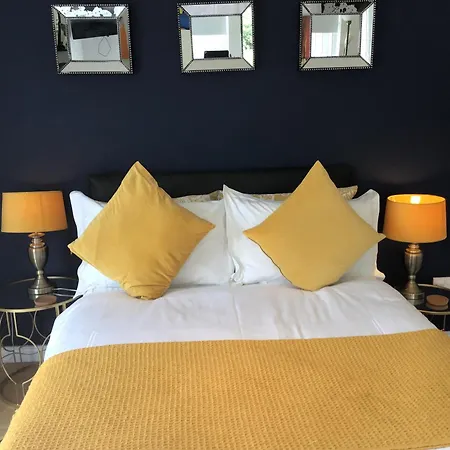 Hillcrest House Self Catering *