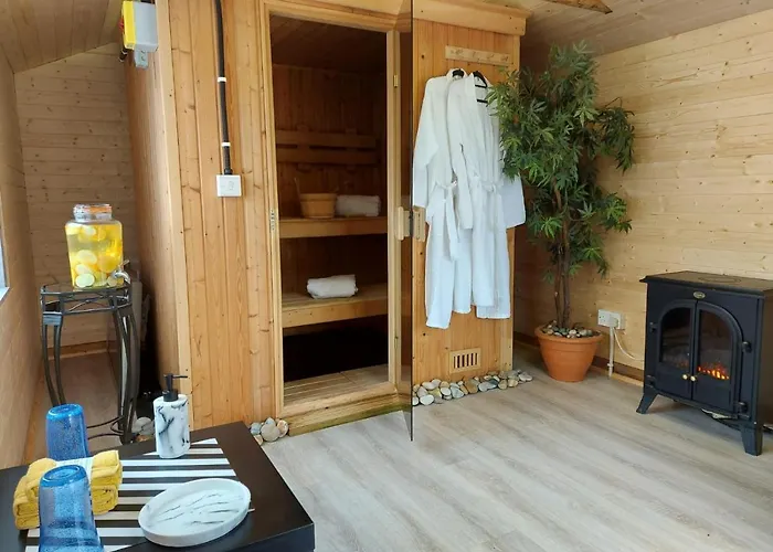 Daire Hillcrest House Holiday Suites *